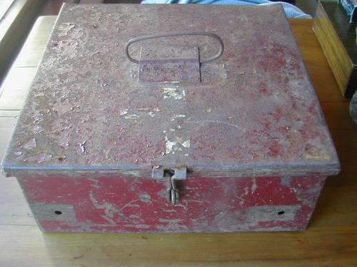 ANTIQUE METAL MONEY BOX 1920s!!! COLLECTORS DREAM!!