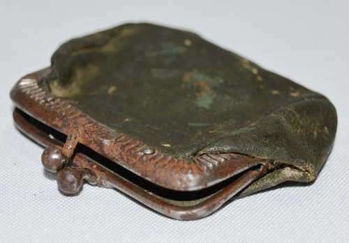 Vintage ladies purse for change