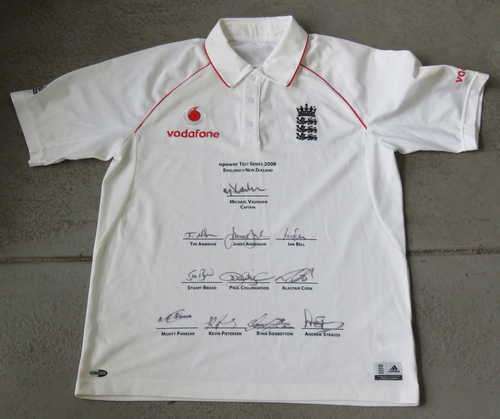 N Power Test Series 2008 shirt signed by English cricket team - Adidas size medium