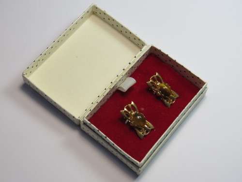 Pair of goldplated tigers eye clip-on earrings