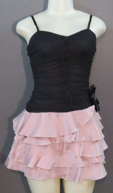 Black and faded pink cocktail dress - Size 32