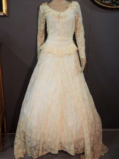 Very Very old lace wedding dress - Handmade - Interesting sleeves - Beautiful frills on train