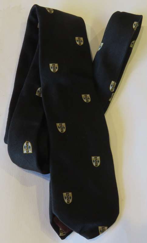 Vintage tie with emblem - Length 133 cm