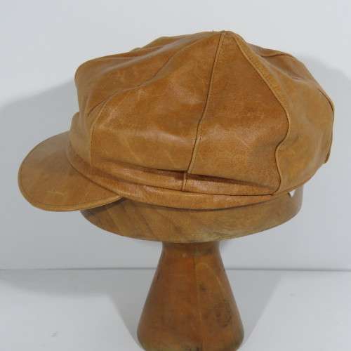 Vintage Italian Benelli leather cap - Size 55 cm