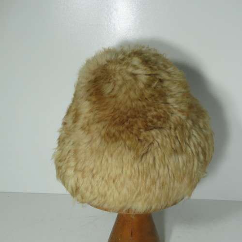 Light brown fur hat - 56 cm
