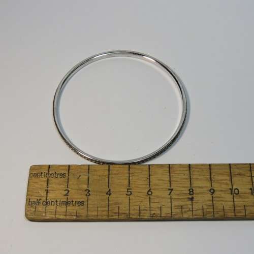 Honey bangle