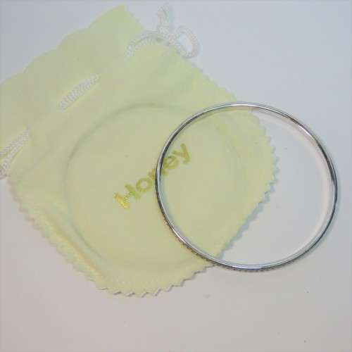 Honey bangle
