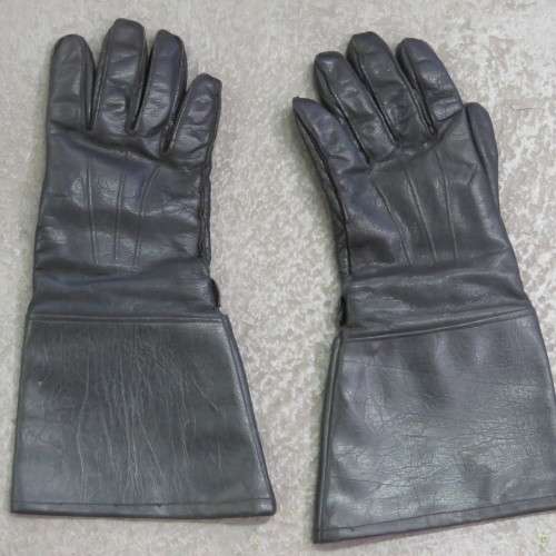 Pair of vintage leather motorbike gloves - Size S/M - Length 34 cm