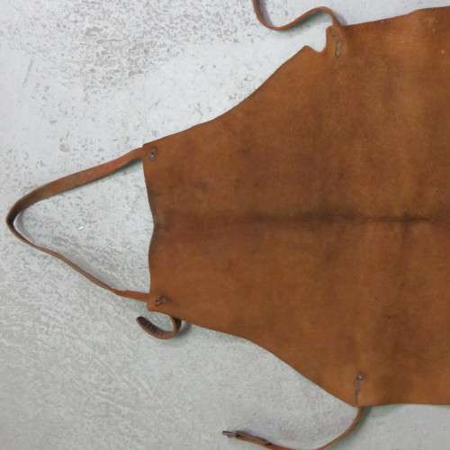 Early 1900`s blacksmith`s leather apron - Original - Size 64 x 44 cm