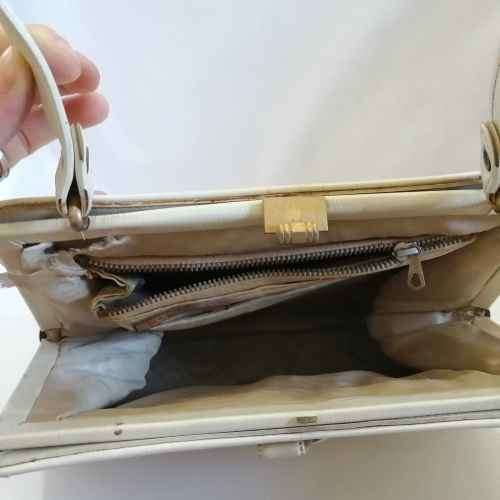 Vintage Vinyl handbag - still in excellent condition