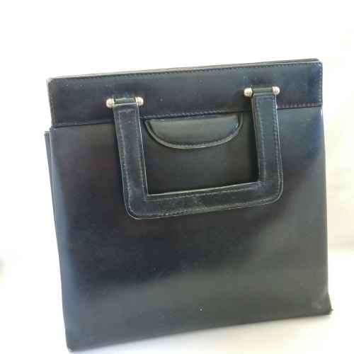 Vintage black handbag still in good condition