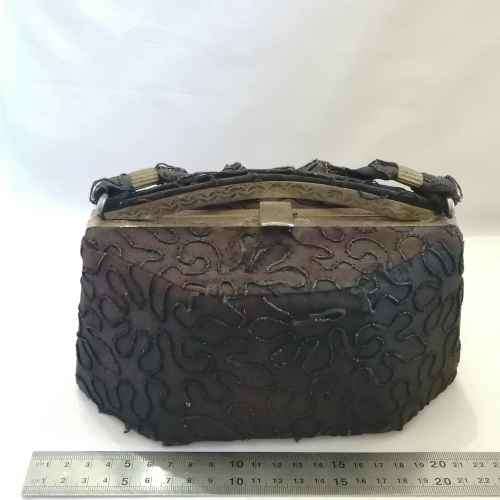 Vinatge hardcase handbag with beadwork