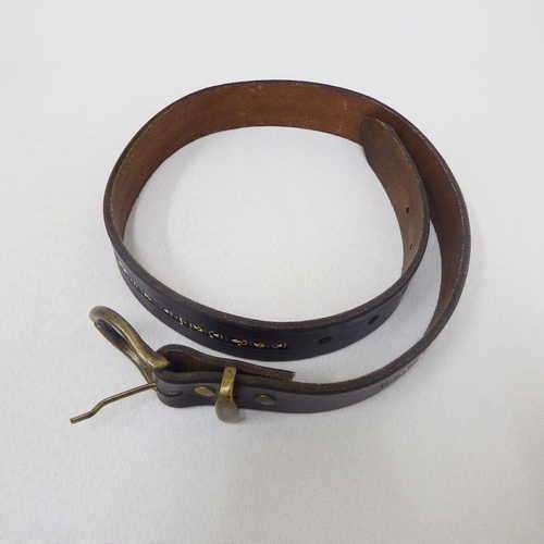 Vintage leather belt - Size: 26 - (it's small) - Length: 78.9 cm