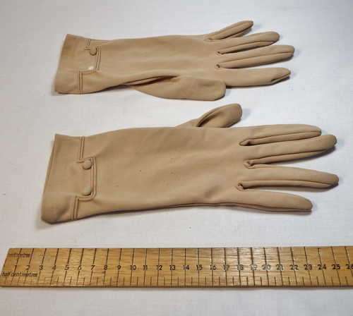 Vintage women`s beige gloves