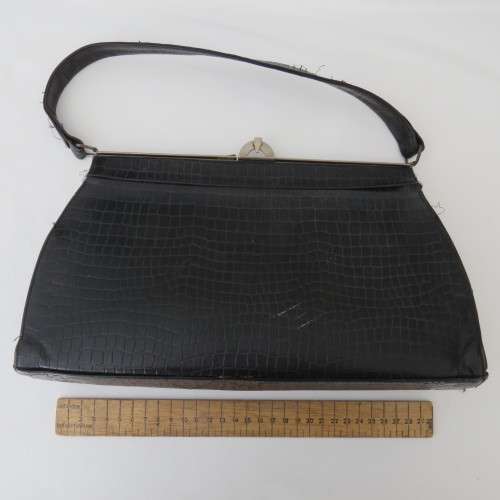 Vintage snake skin pattern handbag - Well used