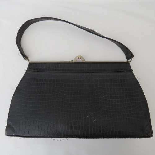 Vintage snake skin pattern handbag - Well used