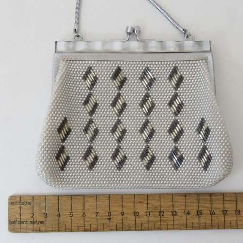 Vintage small evening purse - Excellent condition