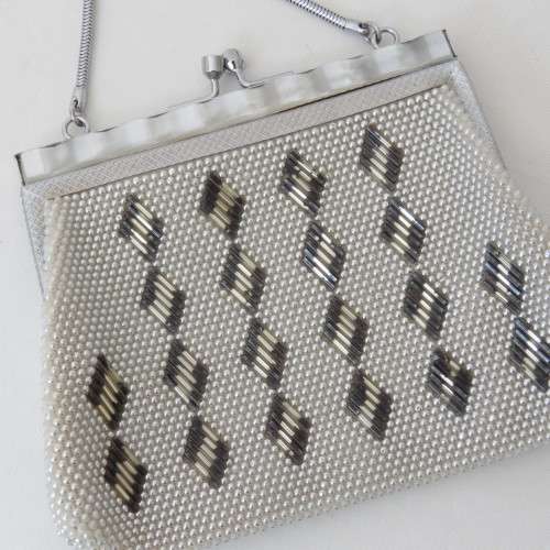 Vintage small evening purse - Excellent condition