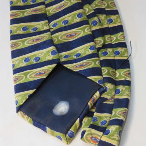 Beautiful Woolworths tie - Excellent condition - Length 146 cm