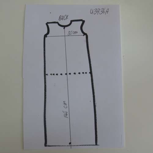 Beautiful wedding dress - Used Once - Needs a clean at bottom - Sizes shown in pictures