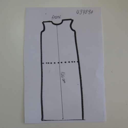 Beautiful wedding dress - Like New - Sizes shown in pictures
