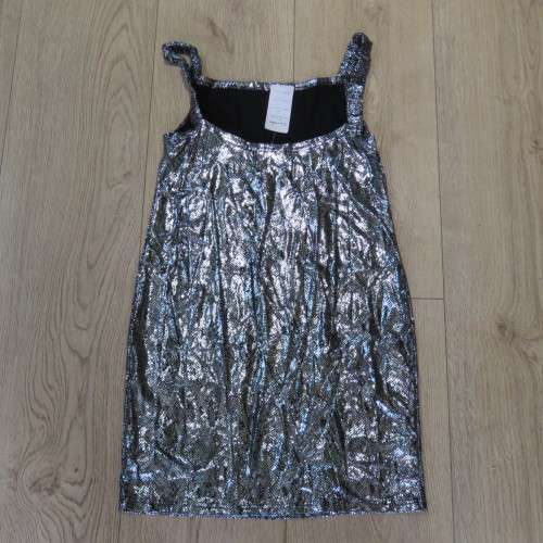 Lavender ladies dress - Size medium - Total back length 60 cm - Armpit to armpit 39 cm