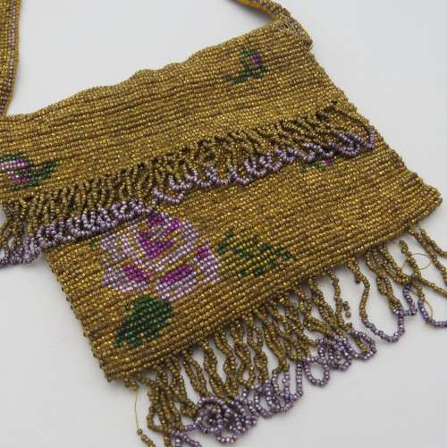 Vintage beadwork purse - High quality work - Some damage