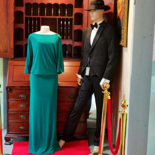 Beautiful emerald green evening dress with bling-bling beading detail - Size 16