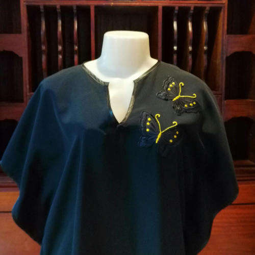 Black dress with gold butterfly detail - Size M / L
