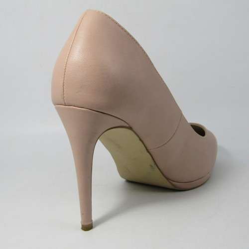 Ladies size 9 Studio W light pink / peach high heels