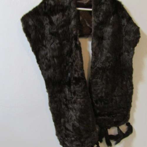 Beautiful condition large fur stole - hi-quality item - 192cm