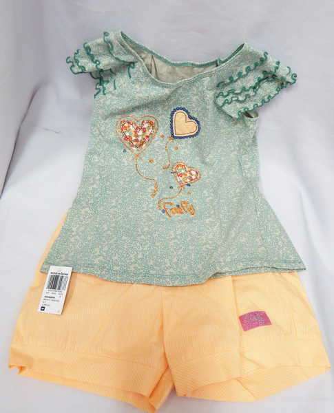 New Woolworths girls shirt and shorts set - 6 - 7 years