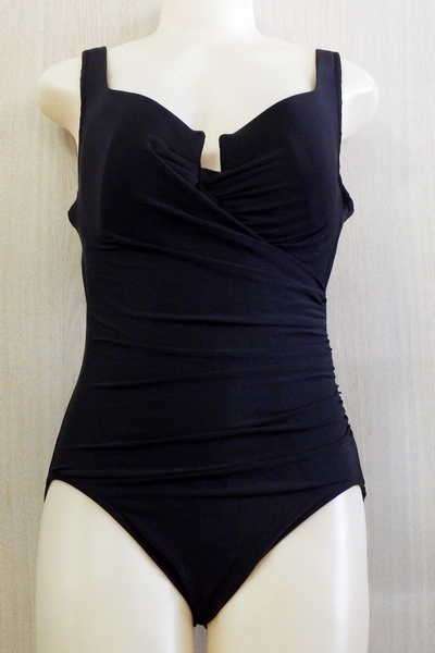 Miraclesuit swimsuit - Barely used - Size : 12