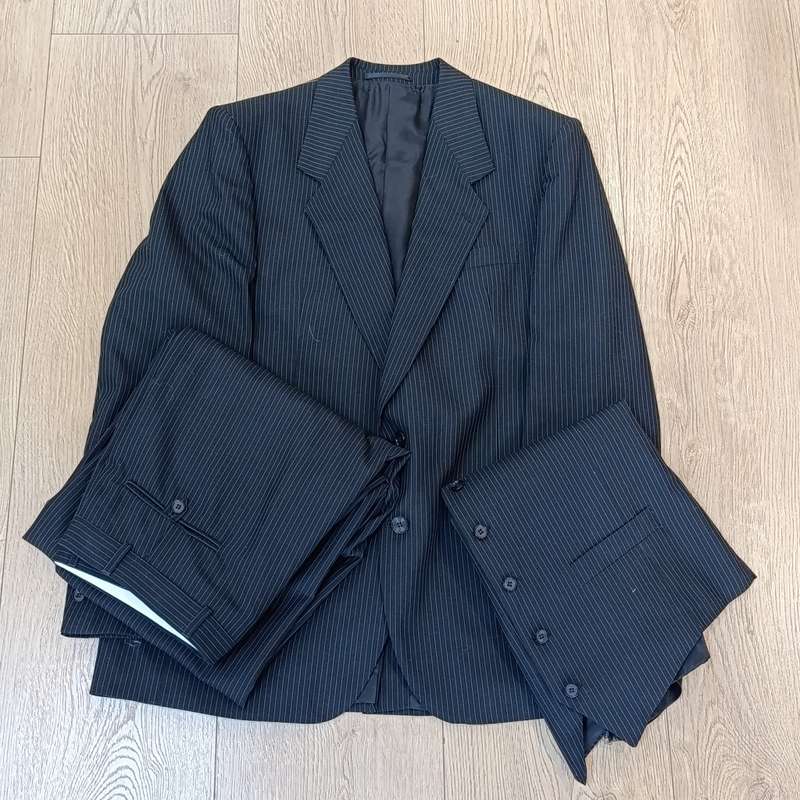 Blue Riband by Embassy suit with jacket, waistcoat and trousers - never used - size 42/107RR