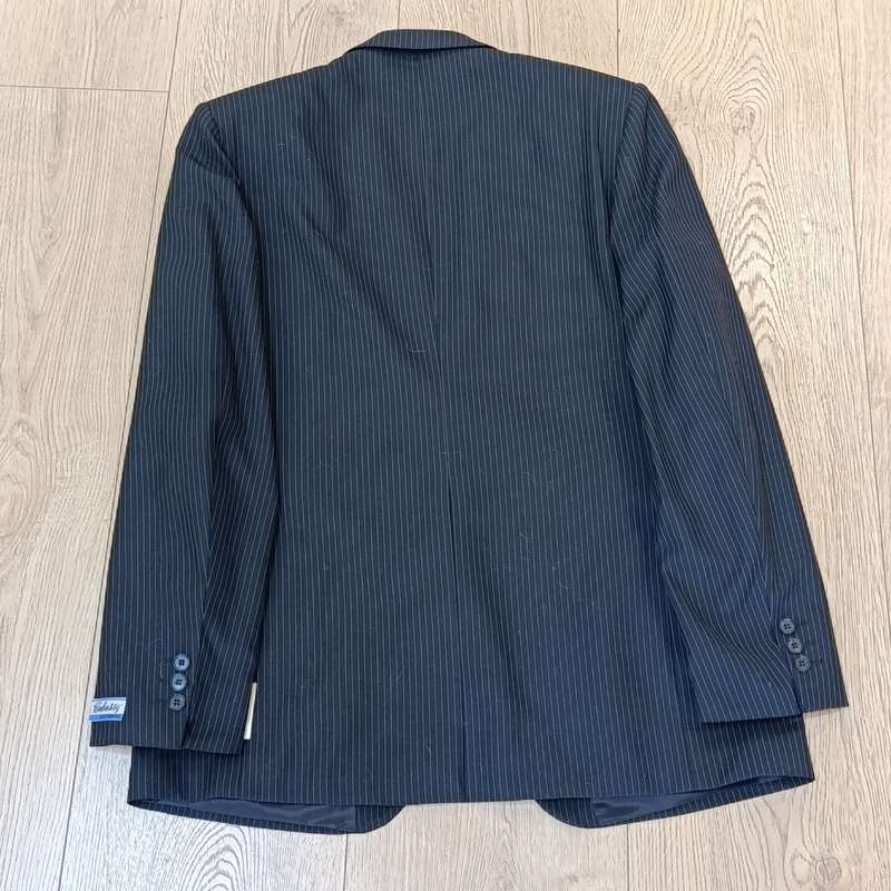 Blue Riband by Embassy suit with jacket, waistcoat and trousers - never used - size 42/107RR