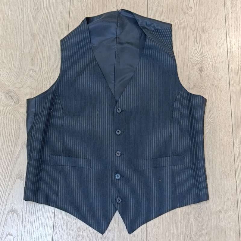 Blue Riband by Embassy suit with jacket, waistcoat and trousers - never used - size 42/107RR