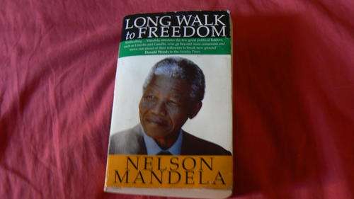 //////LONG WALK TO FREEDOM COLECTOR BOOK ONLY 1 LEFT THIS IS A MUST FOR COLLECTER  ////