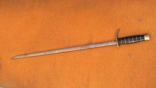 THIS BARGAIN DO NOT MISS OUT ON VINTAGE SWORD  EXELLENT