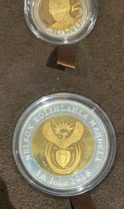 2008 Mandela 90th Birthday 1/2oz 24ct gold and 8.9g Silver bi metal medallion and proof R5 coin set