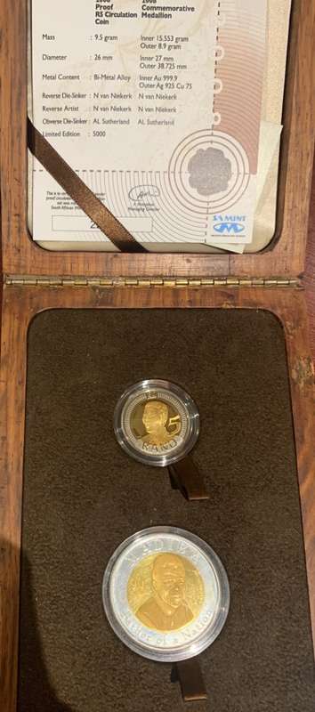 2008 Mandela 90th Birthday 1/2oz 24ct gold and 8.9g Silver bi metal medallion and proof R5 coin set