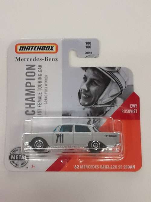 Matchbox 62 Mercedes Benz 220 SE Sedan White Card
