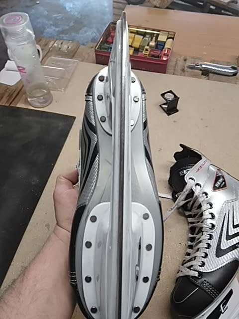 ICE Hockey Skates CCM 2.0 AGILITY Tacks - Used