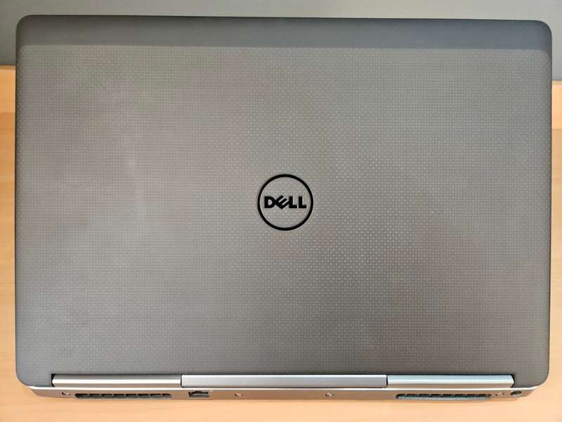 MONSTER LAPTOP*Dell precision 7520*i7-6820hq*16GB DDR4*256 GB SSD*EXPANDABLE RAM & STORAGE SLOTS