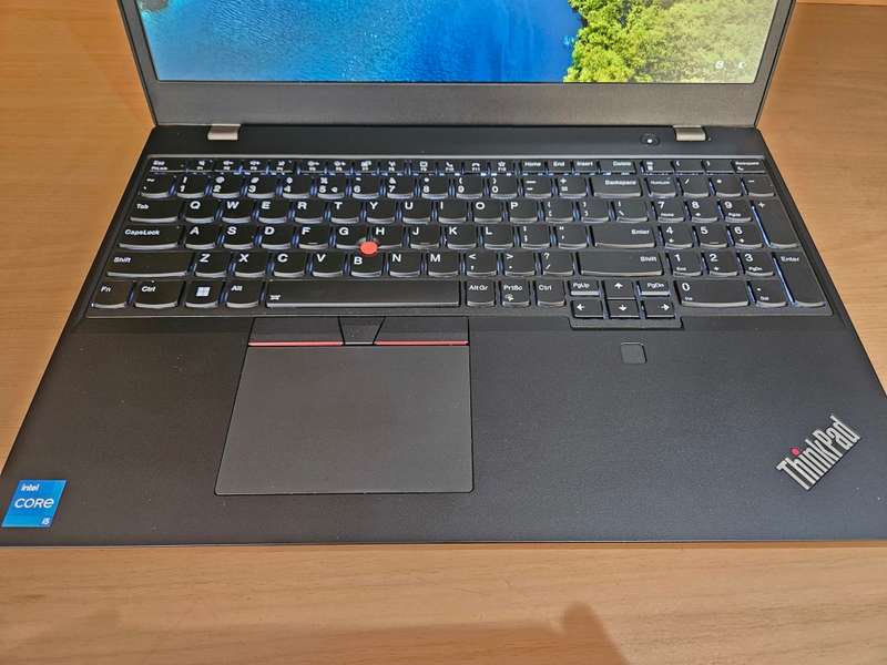 IMMACULATE*AMAZING LAPTOP*LENOVO THINKPAD L15*i5-1135g7*8GB DDR4*256GB SSD*WINDOWS 10 PRO