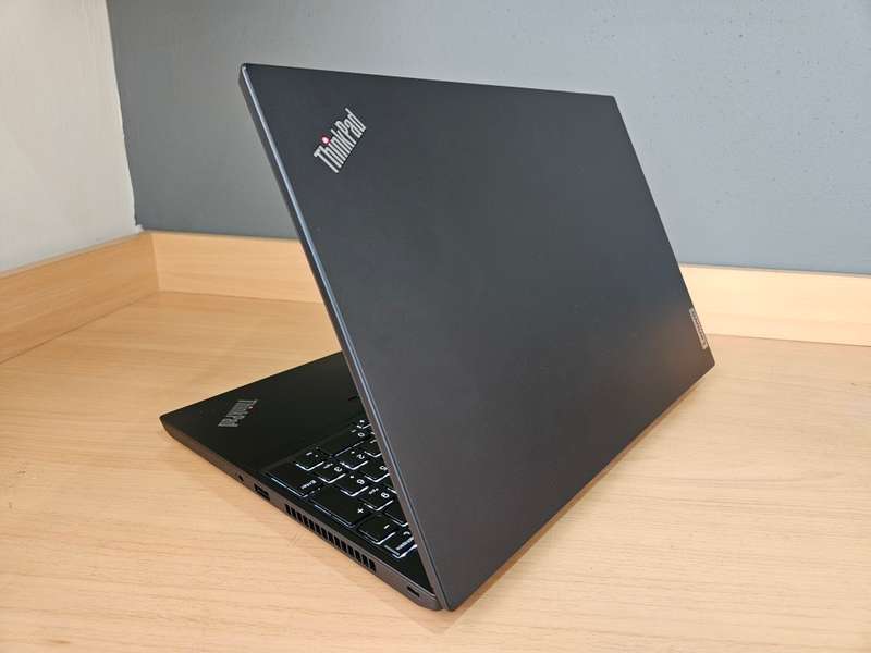 IMMACULATE*AMAZING LAPTOP*LENOVO THINKPAD L15*i5-1135g7*8GB DDR4*256GB SSD*WINDOWS 10 PRO
