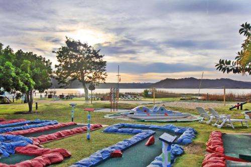 Various Midweeks @ Baywater Village ( 6 Sleeper ) 4 Adults 2 Kids