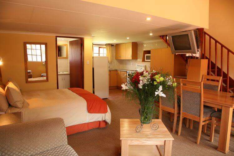 Mount Amanzi 11-15 March 2024 (4nights) 5 Sleeper
