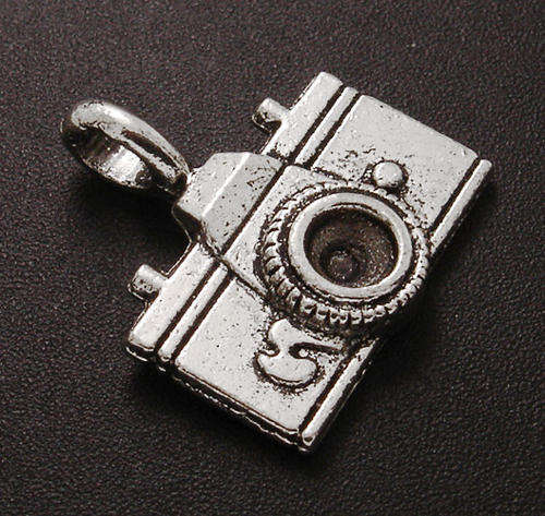 ***German Silver***CARIBBEAN HOLIDAY CAMERA CHARM / PENDANT