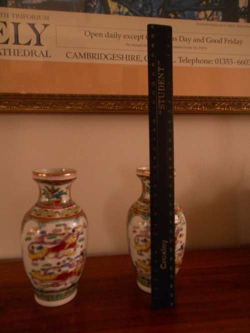 Beautiful Pair Vintage Mui Yuan Handpainted Chinese Vases, Excellent Condition