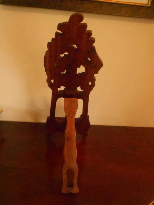 Beautifully Carved Wooden TABLE EASEL (39cm H) VG Condition